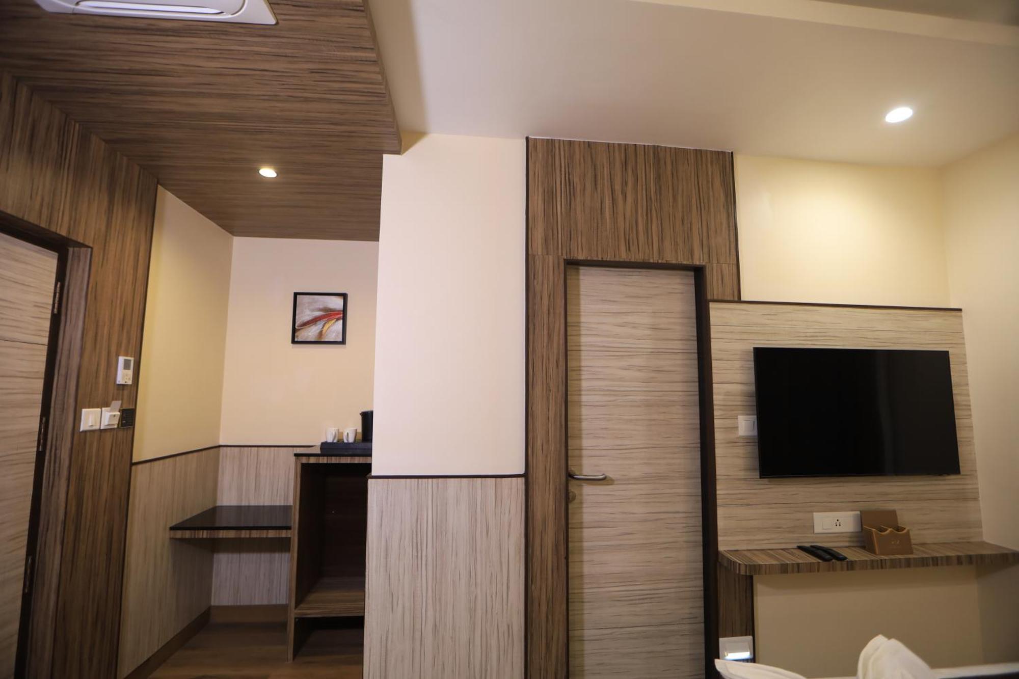 Kings Bury Inn Kumbakonam Exterior foto